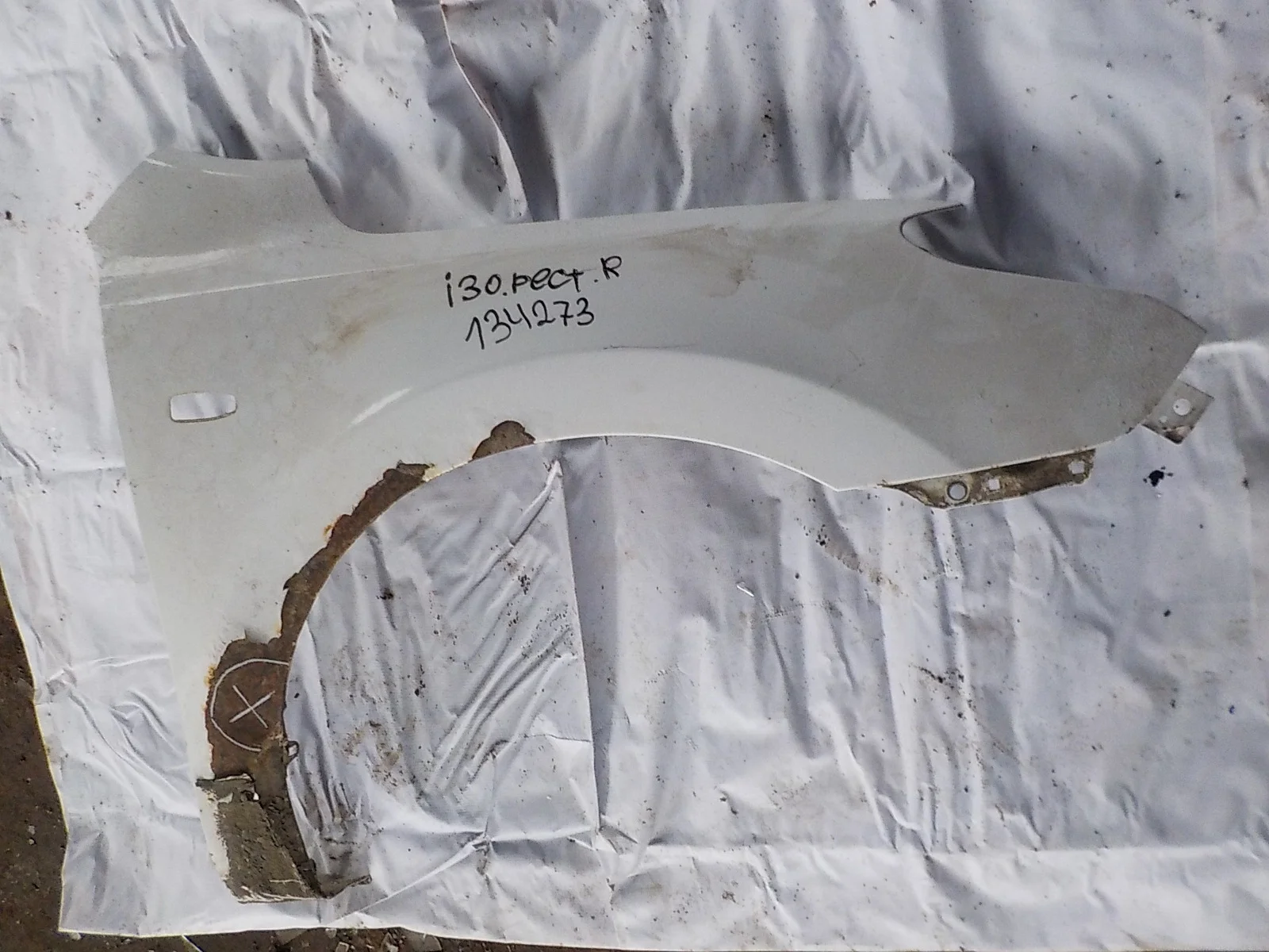 Крыло Hyundai i30 I (2007—2010) Перед Право