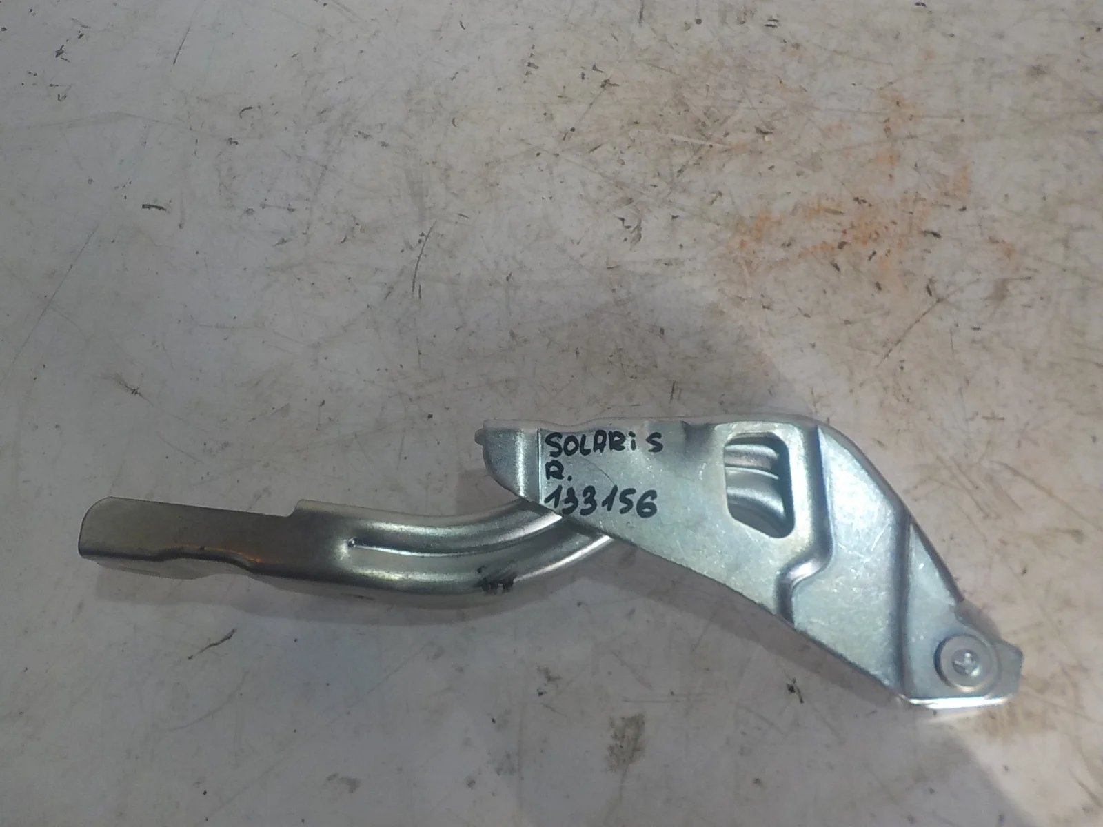 Петля капота Hyundai Solaris I (2010—2014)