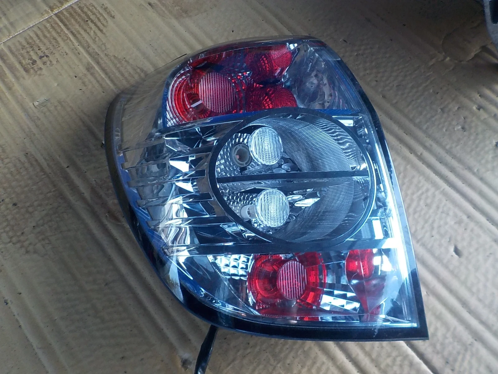 Фонарь Chevrolet Captiva I (2006—2011) Зад Лево