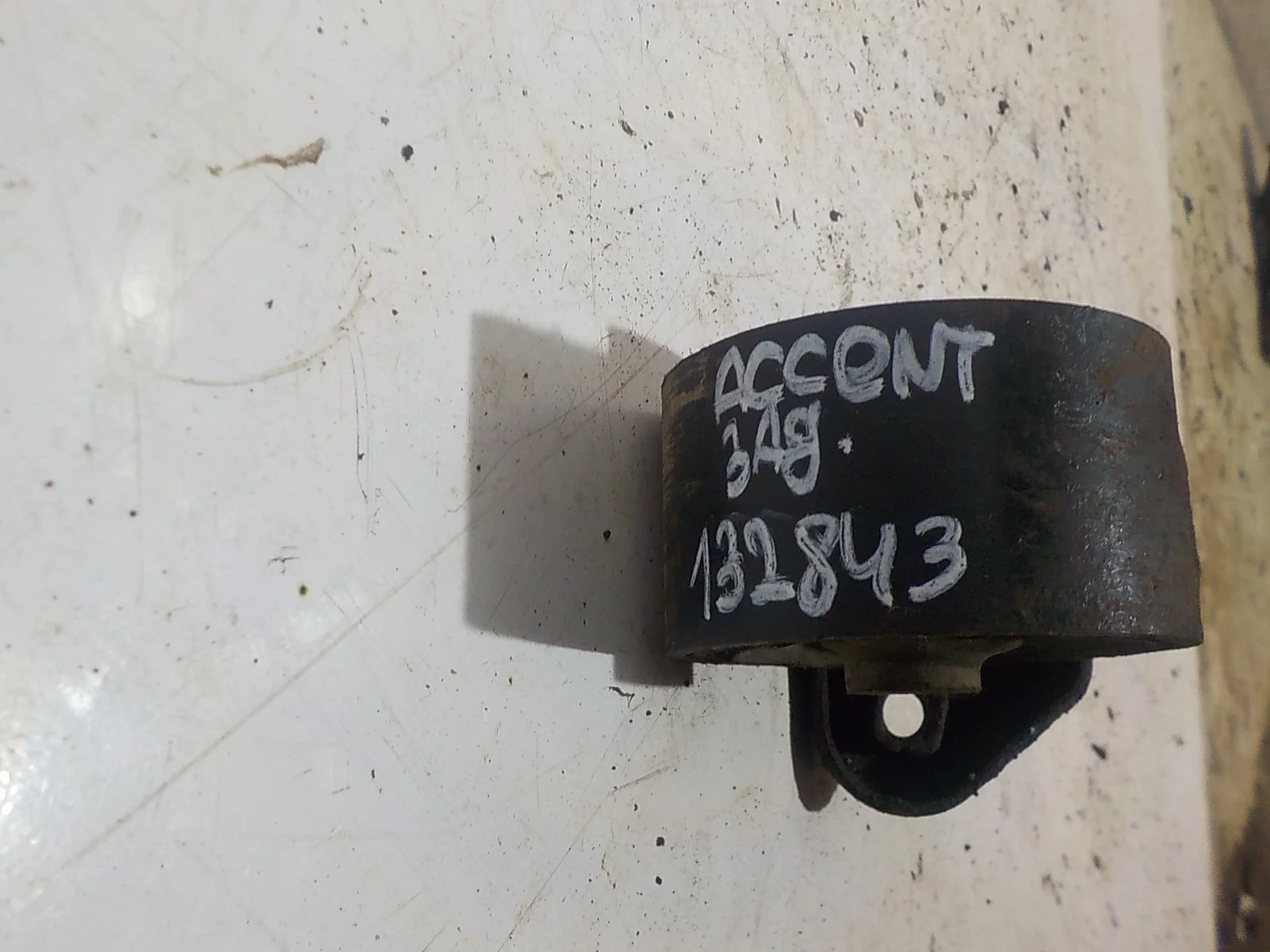 Опора двигателя Hyundai Accent II (1999—2012)