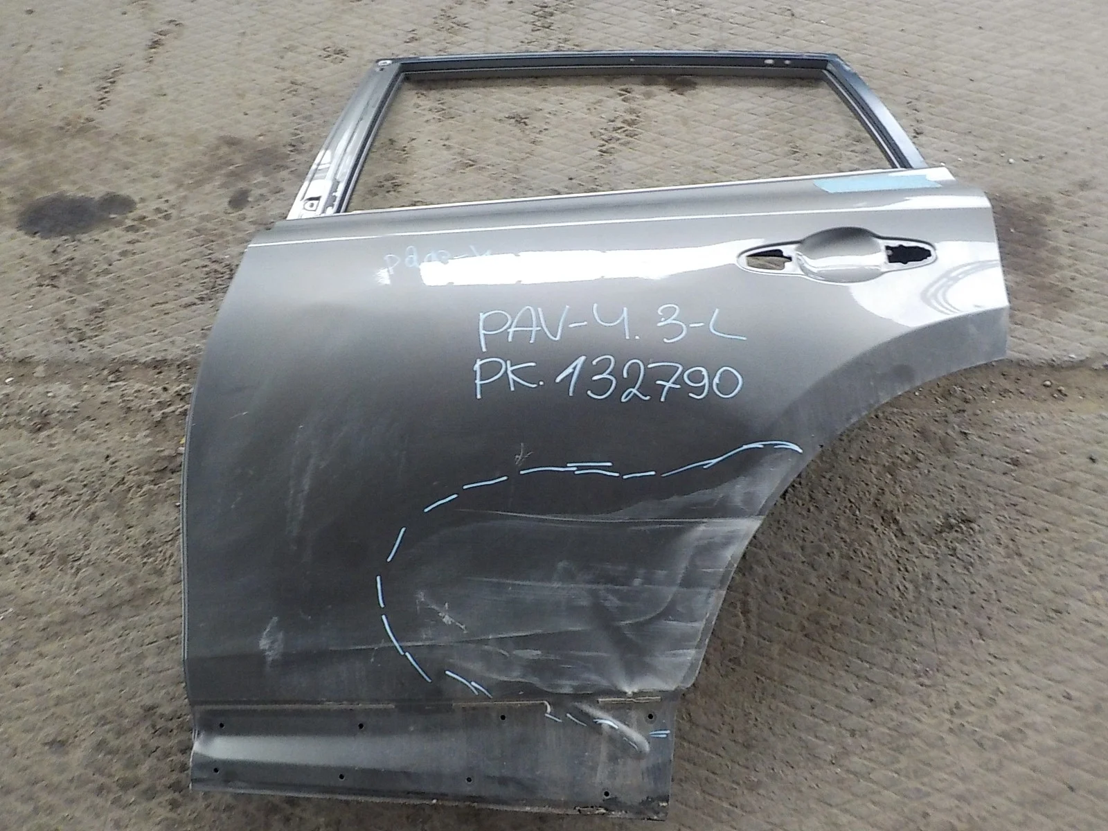 Дверь Toyota RAV4 IV (2012—2015) Зад Лево