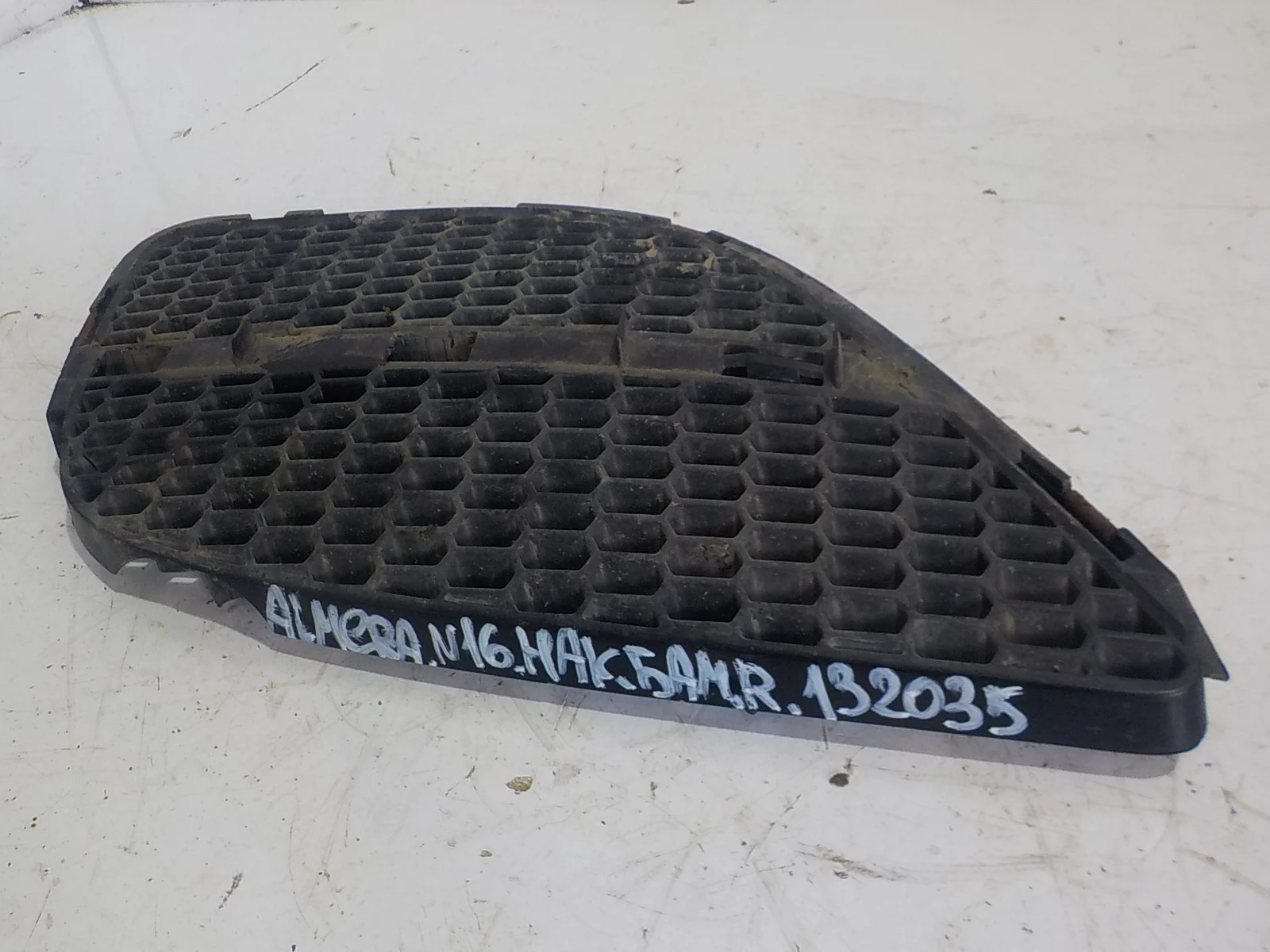 накладка на бампер Nissan Almera N16 рестайлинг (2002—2006) Перед Право