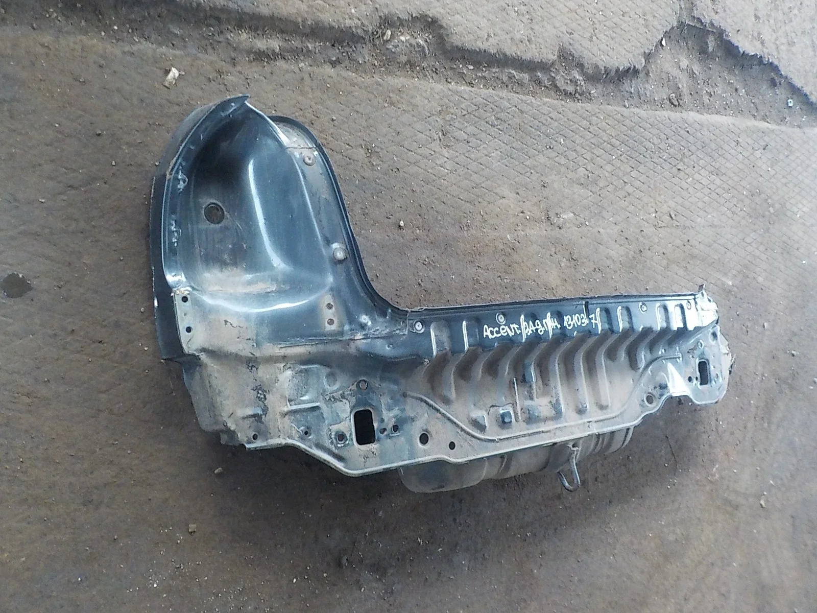 задняя панель кузова Hyundai Accent II (1999—2012)