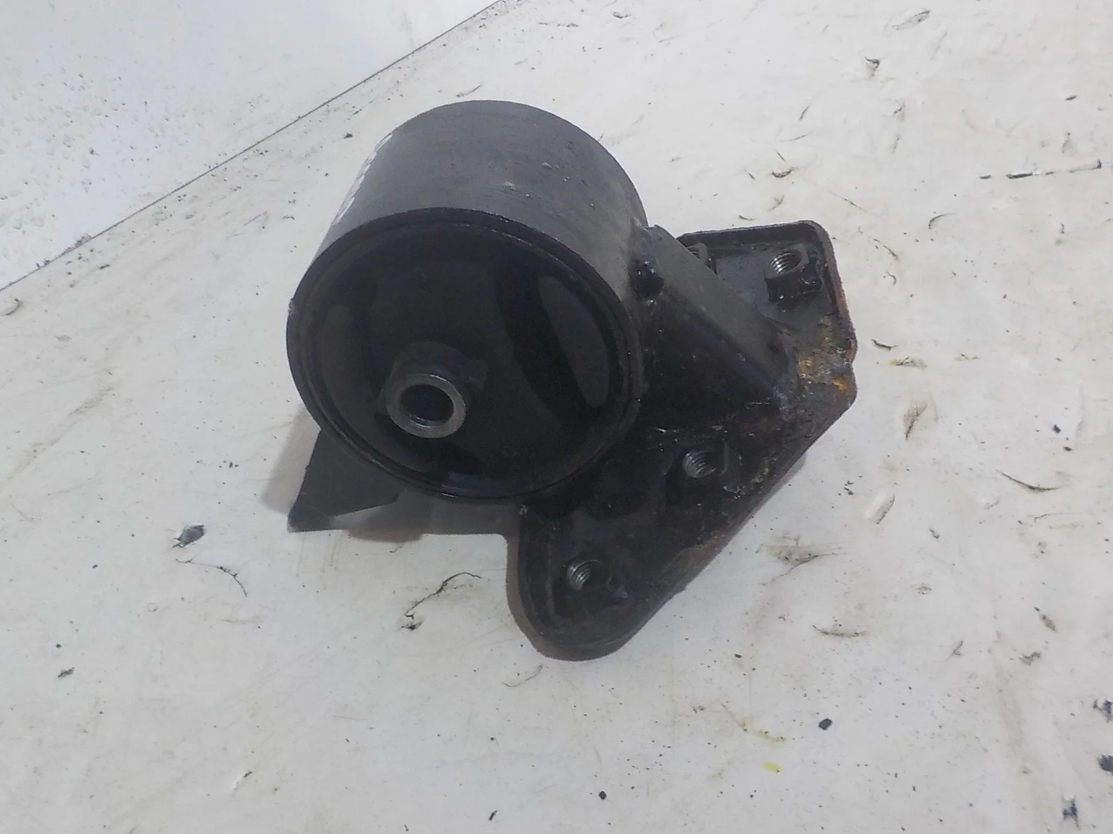 Опора двигателя Hyundai Accent II (1999—2012)