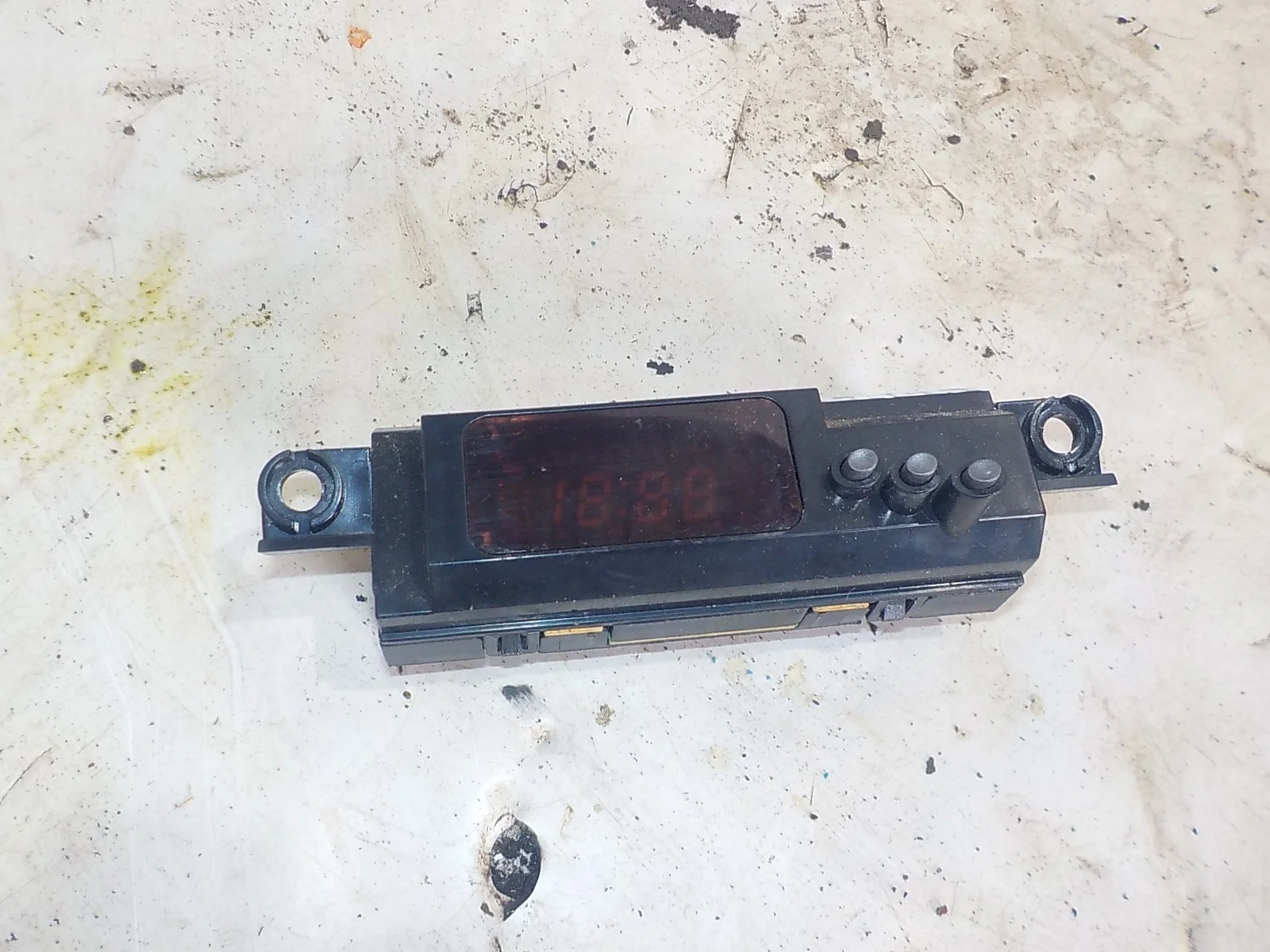 Часы Hyundai Accent II (1999—2012)