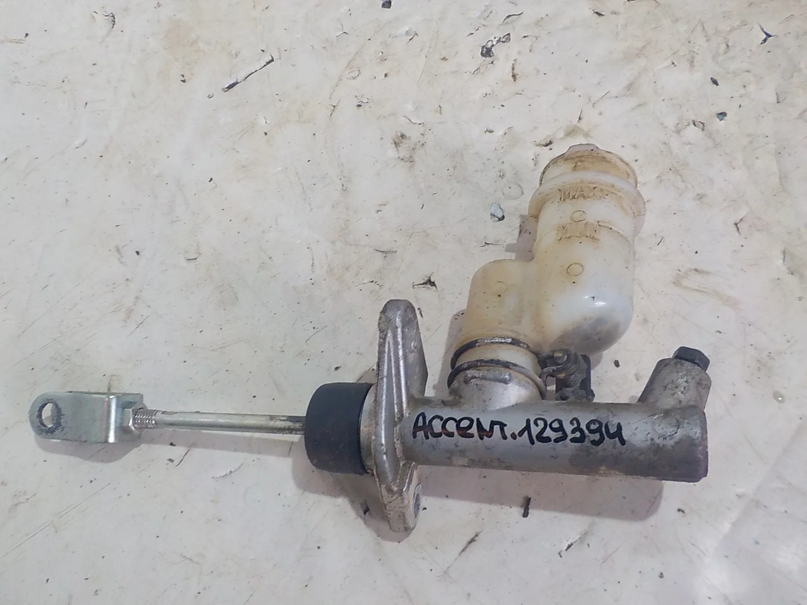 рабочий цилиндр сцепления Hyundai Accent III (2006—2011)