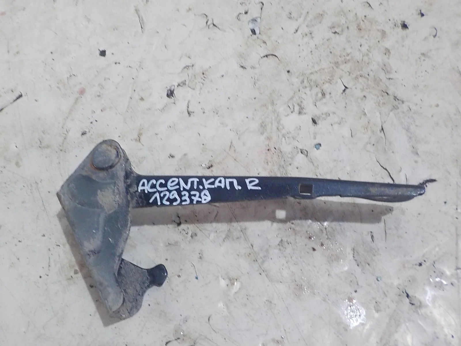 Петля капота Hyundai Accent II (1999—2012)