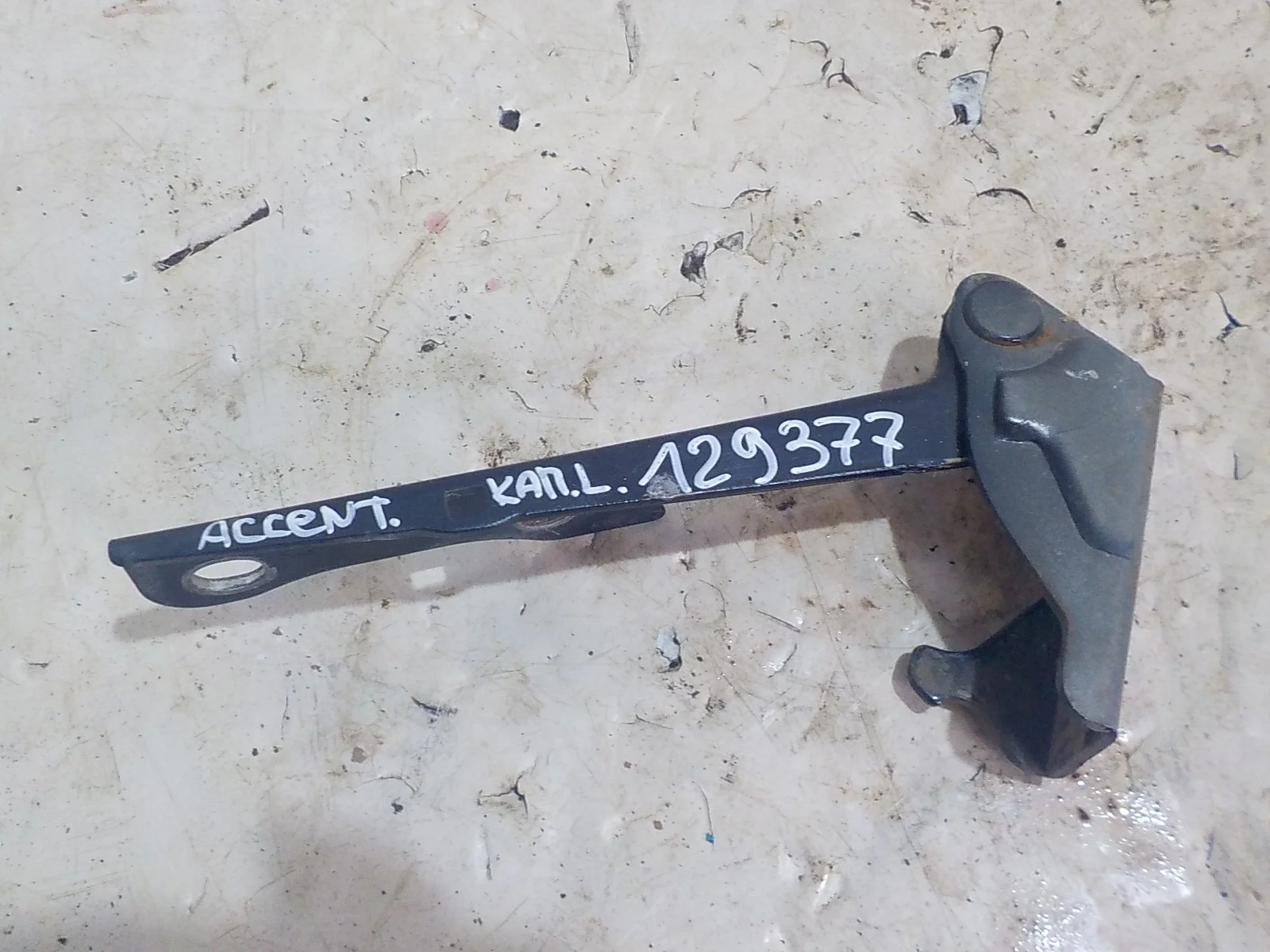 Петля капота Hyundai Accent II (1999—2012)