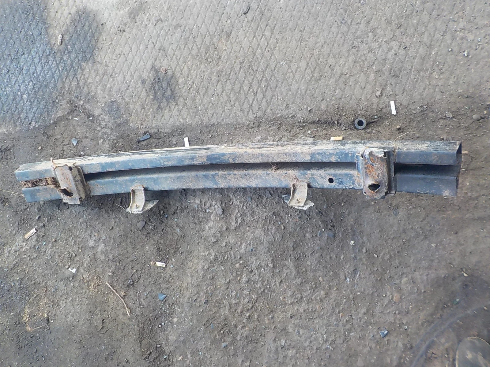 Усилитель бампера Nissan Pathfinder III (2004—2010) Перед