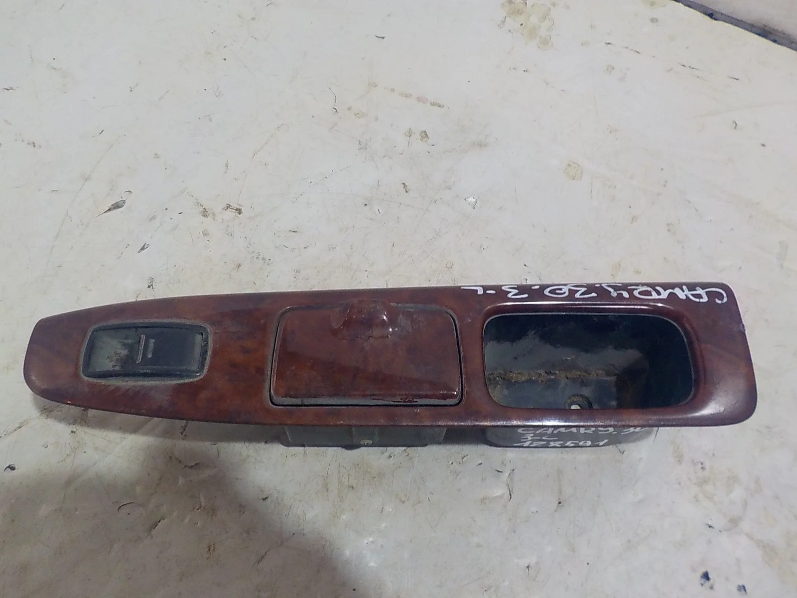 клавиши стеклоподъемников Toyota Corolla VIII рестайлинг (1997—2002) Зад Лево