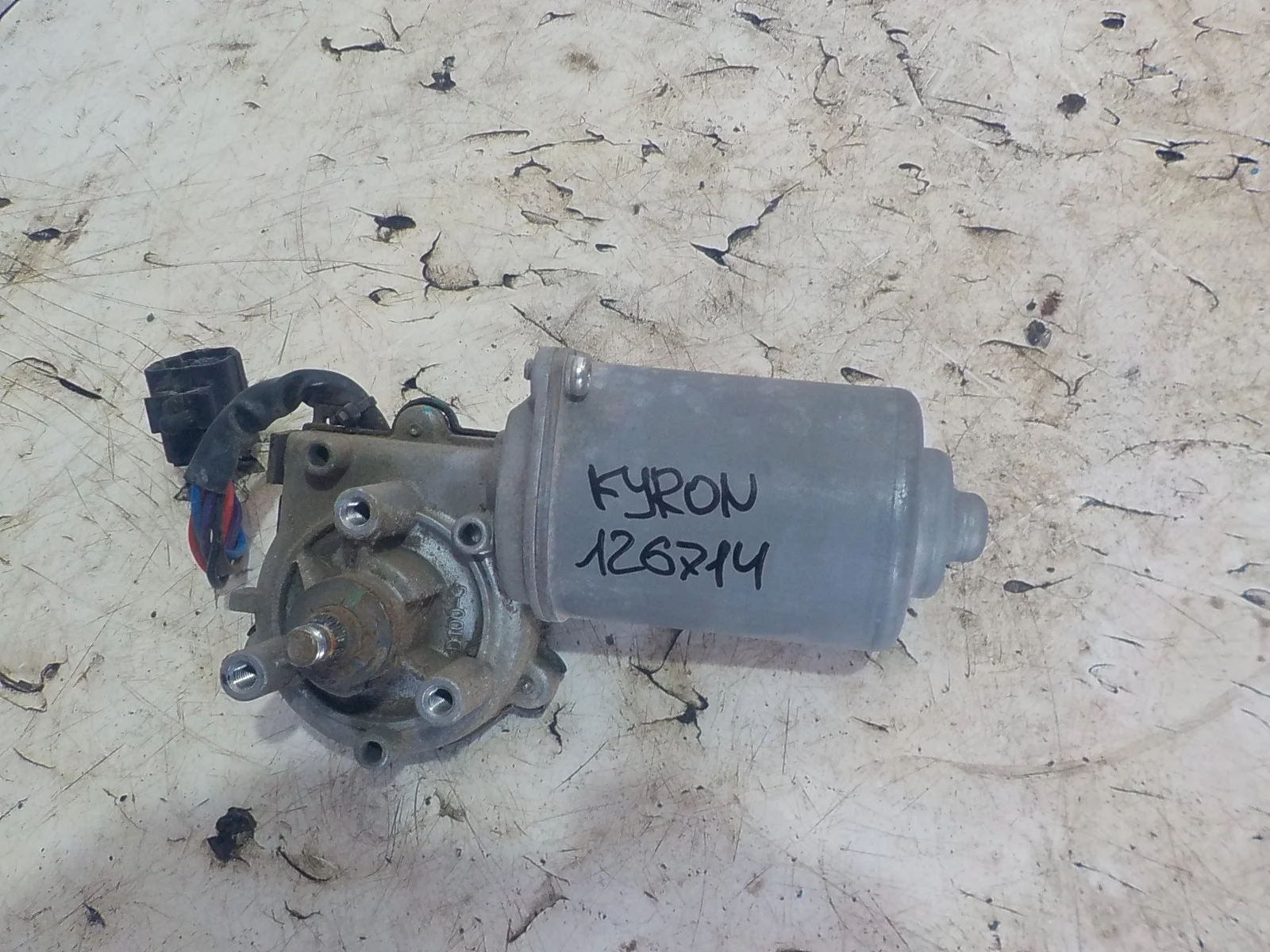 моторчик дворников SsangYong Kyron I рестайлинг (2007—2015) Перед