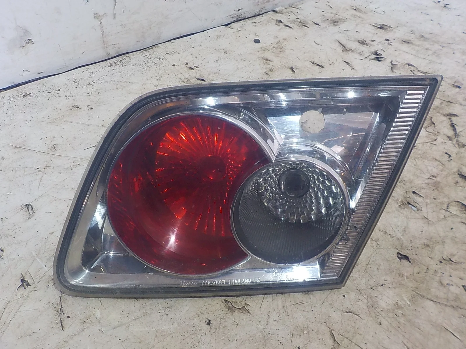 Фонарь Mazda 6 GG (2002—2005) Зад Право