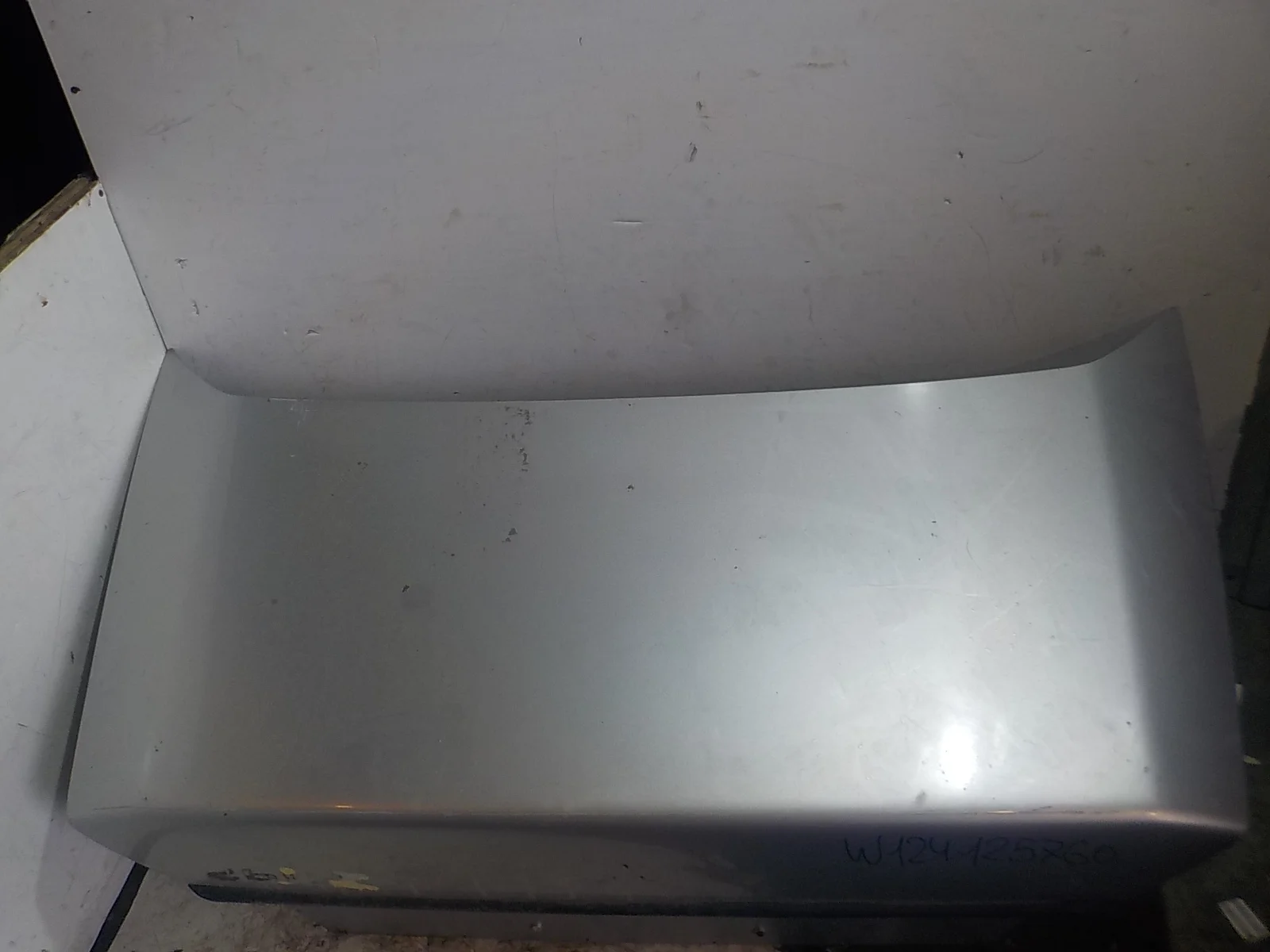 Крышка багажника Mercedes-Benz W124 W124/S124/C124/A124 (1984—1993)