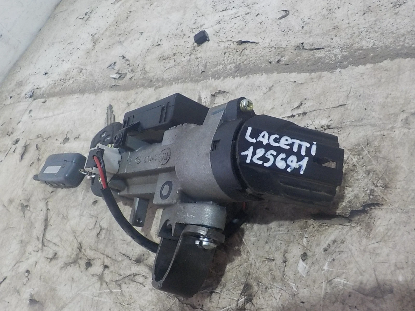 Замок зажигания Chevrolet Aveo I (2003—2008)