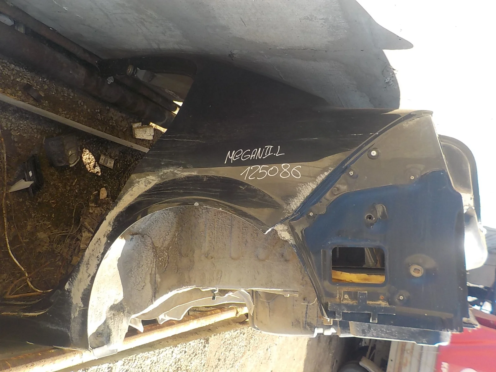 Крыло Renault Megane II (2002—2006) Зад Лево