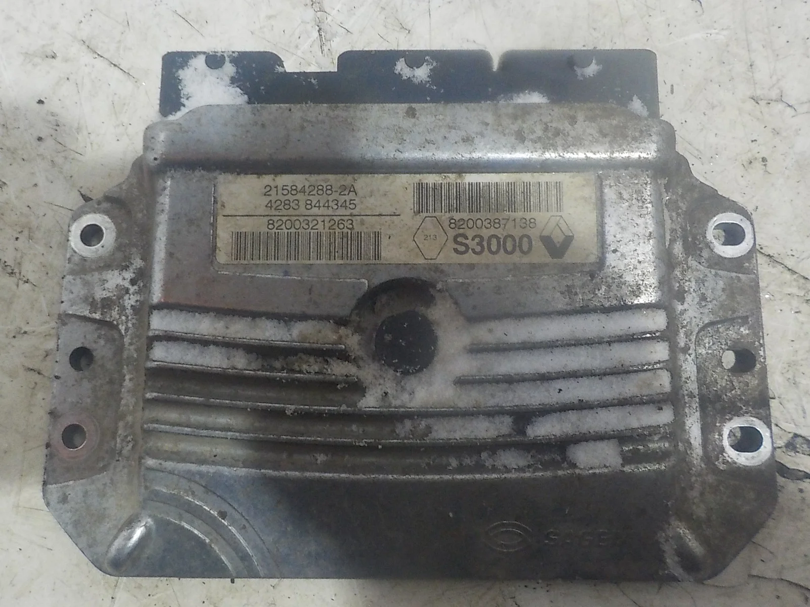 блок управления двс Renault Scenic II (2003—2006)