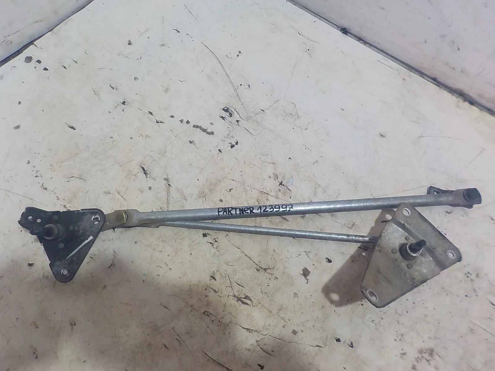 трапеция дворников Peugeot Partner I рестайлинг (2002—2012)