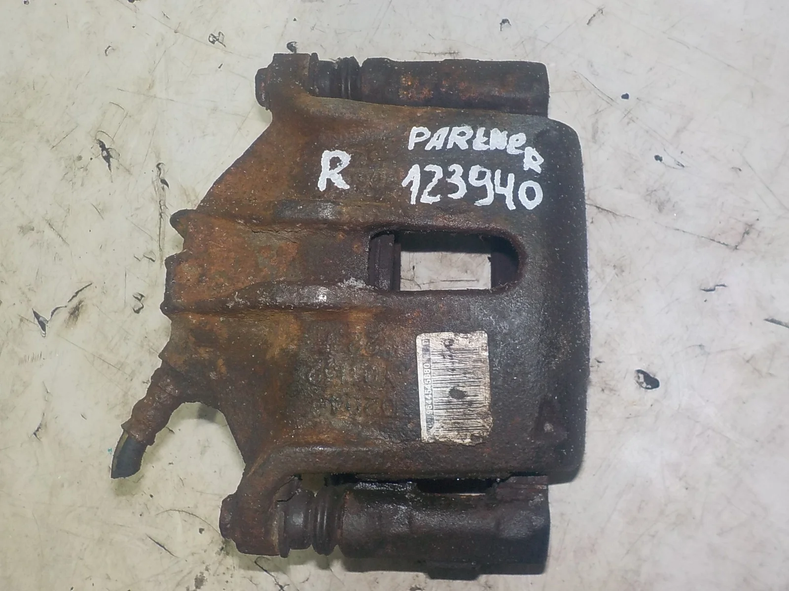 суппорт Citroen C3 Picasso I (2009—2012) Перед Право