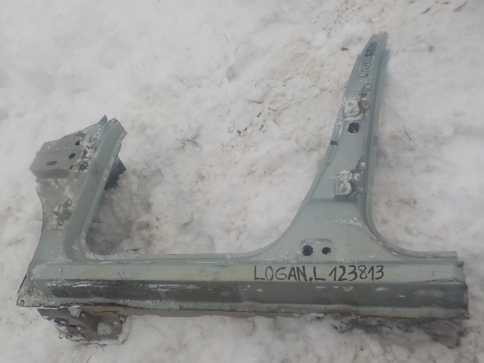 боковина кузова Renault Logan I (2004—2009)  Лево