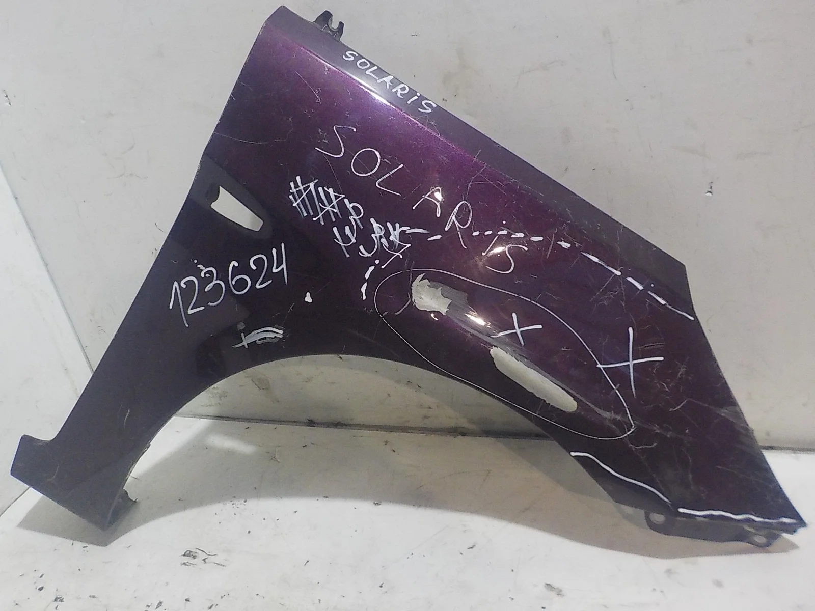Крыло Hyundai Solaris I (2010—2014) Перед Право