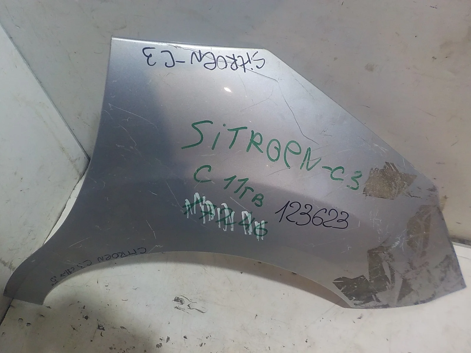 Крыло Citroen C3 II (2009—2013) Перед Право