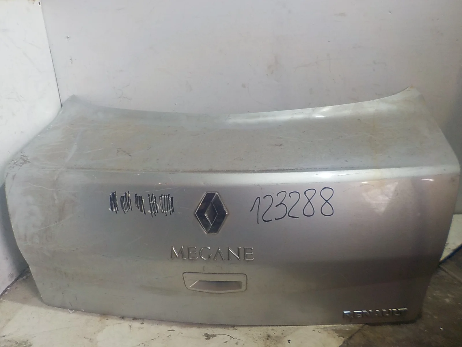 Крышка багажника Renault Megane II (2002—2006)