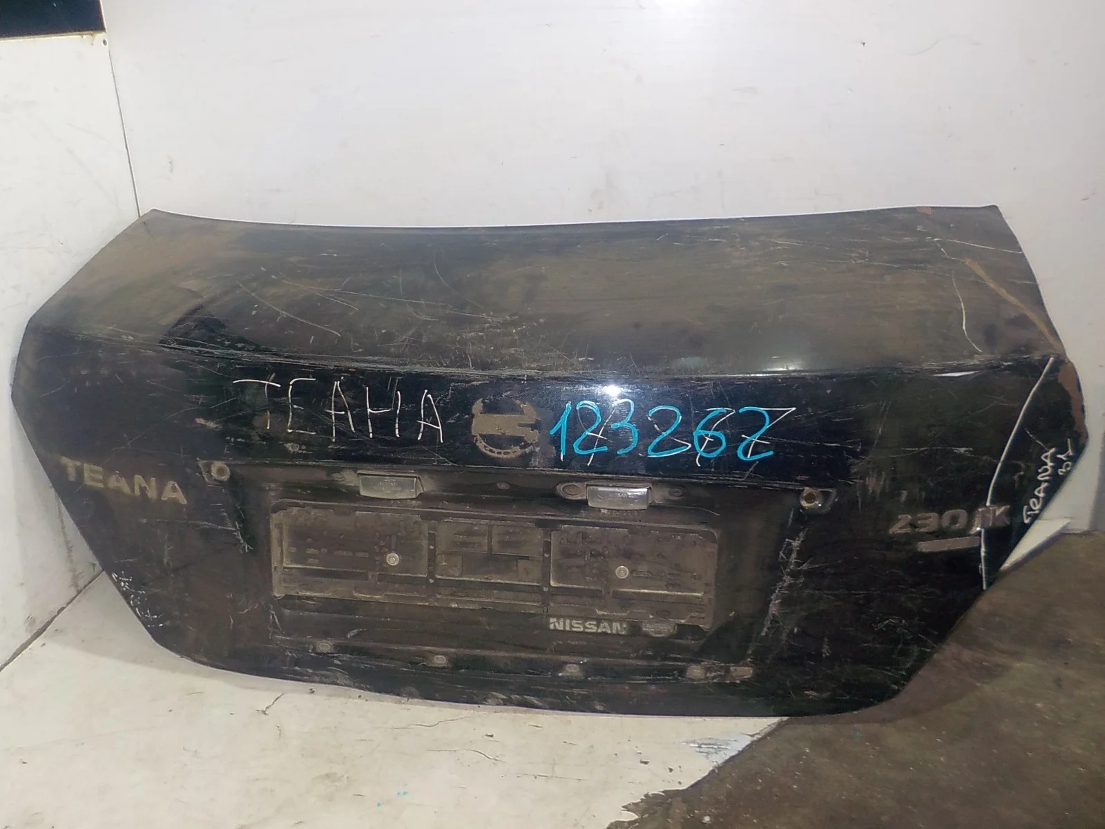 Крышка багажника Nissan Teana J31 рестайлинг (2005—2008)