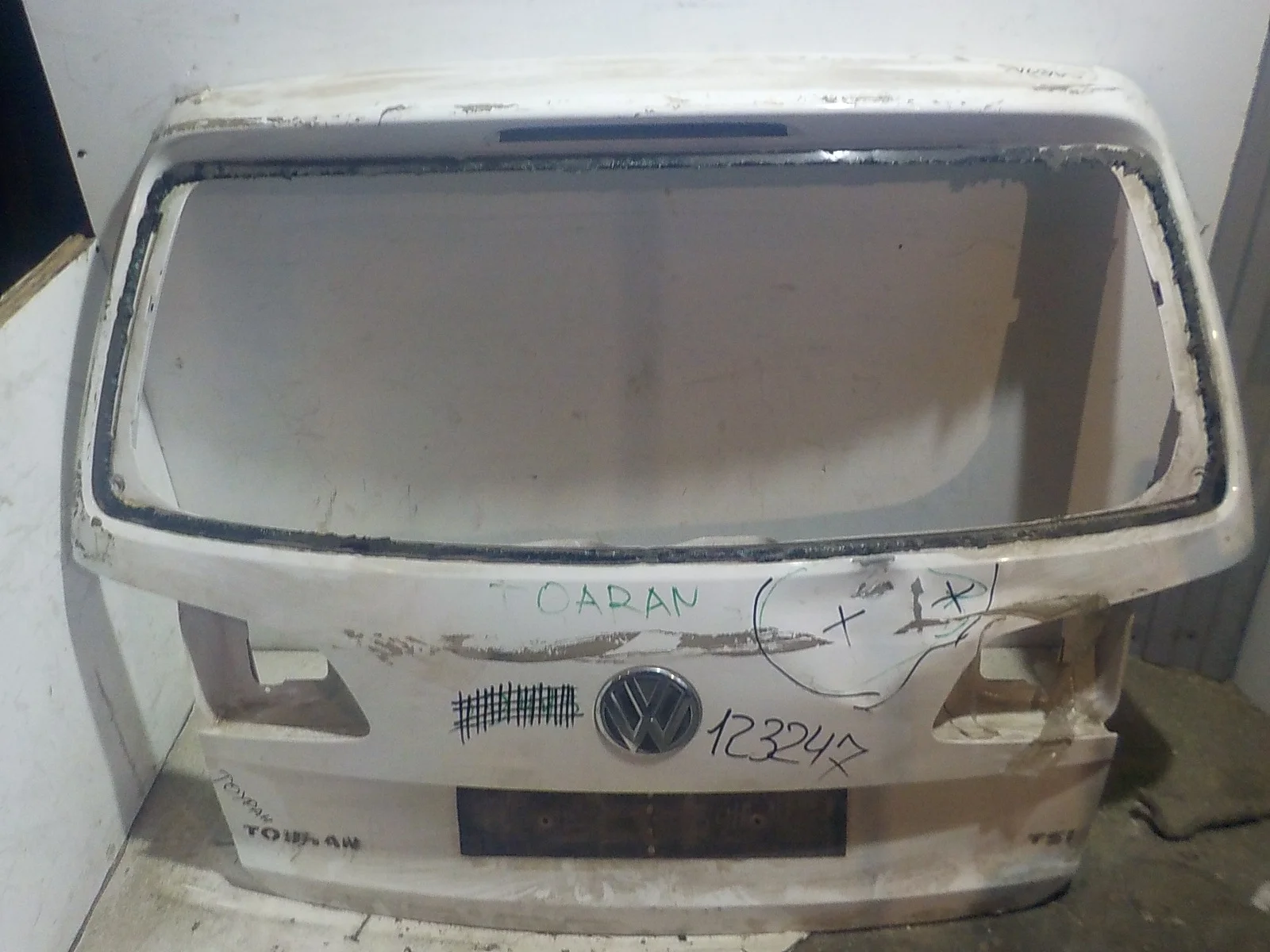 Крышка багажника Volkswagen Touran I рестайлинг 2 (2010—2015)