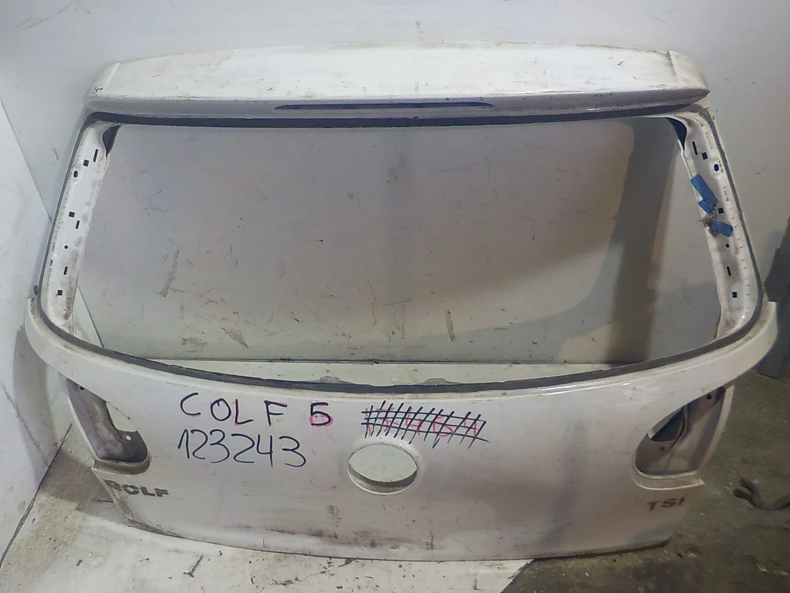 Крышка багажника Volkswagen Golf Mk5 (2003—2009)