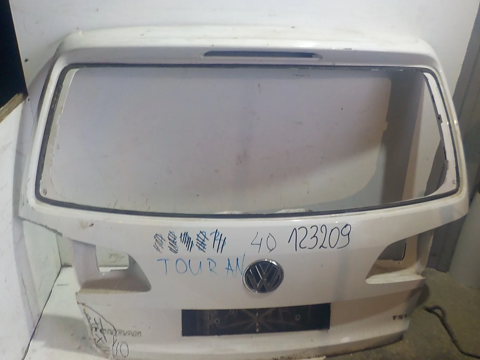 Крышка багажника Volkswagen Touran I рестайлинг 2 (2010—2015)