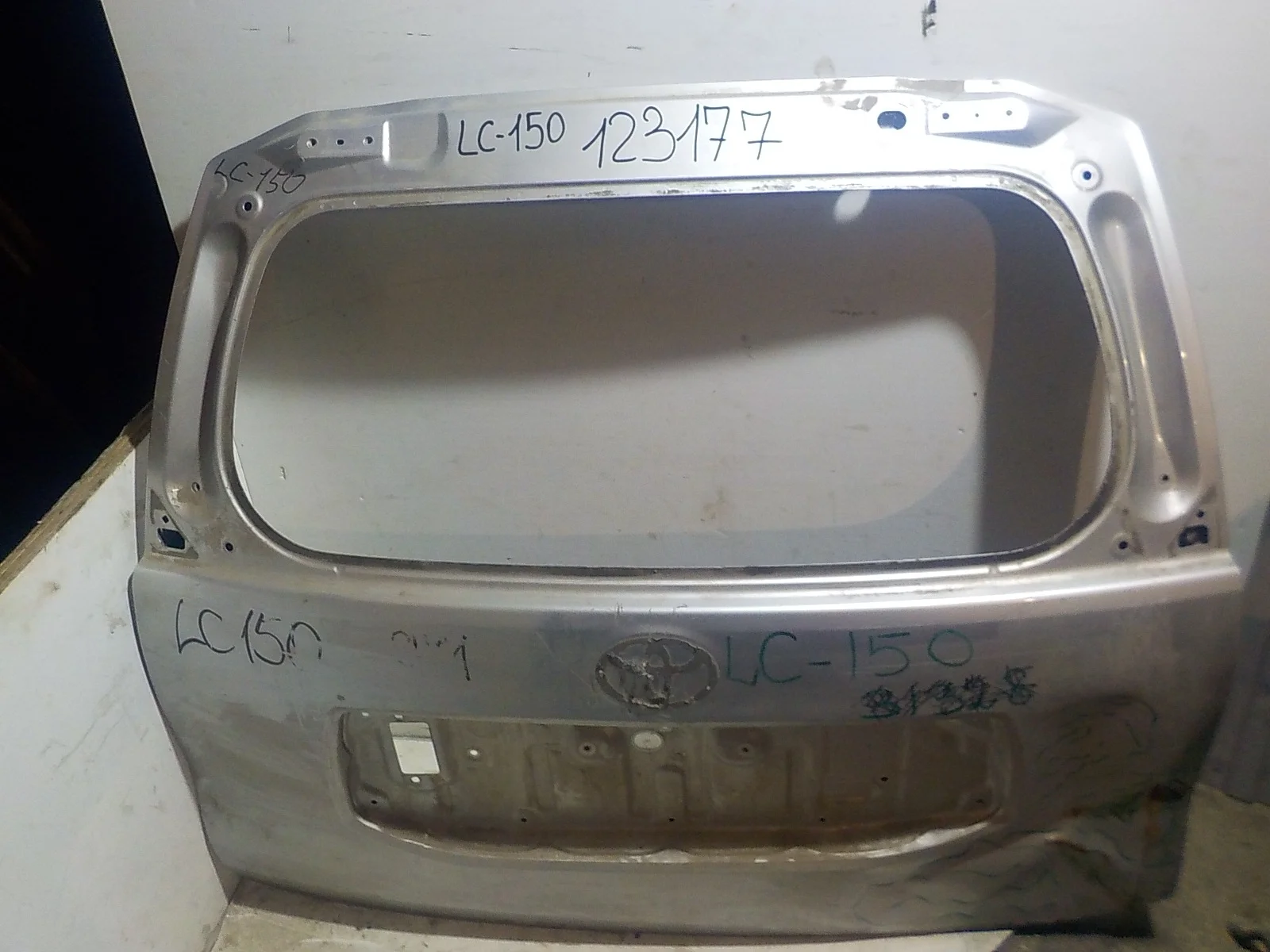 Крышка багажника Toyota Land Cruiser Prado 150 (2009—2013)