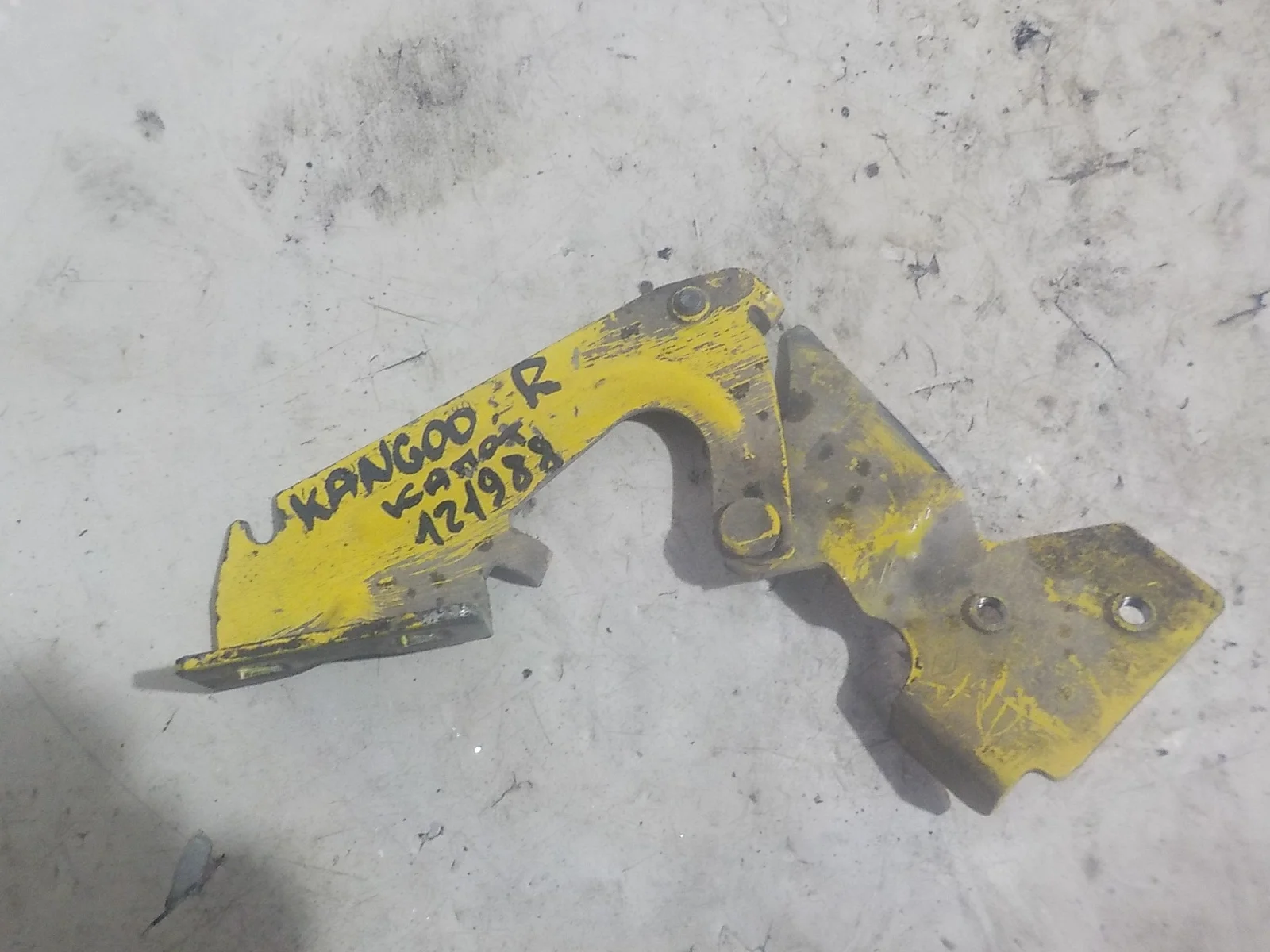 Петля капота Renault Kangoo II (2007—2013) Перед Право