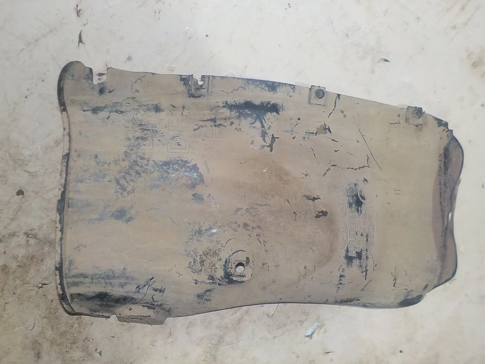 Подкрылок Hyundai Solaris I рестайлинг (2014—2017) Зад Право