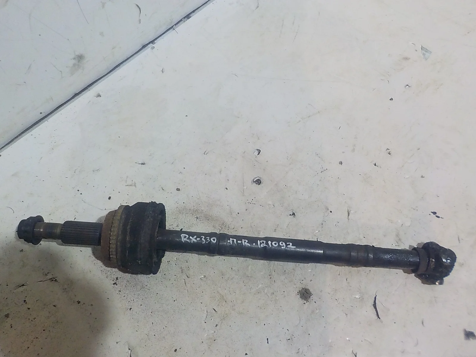 Привод Toyota Harrier XU30 (2003—2013) Перед Право