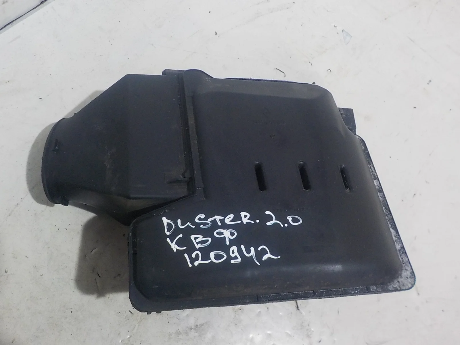 Корпус воздушного фильтра Renault Logan I рестайлинг (2009—2015)