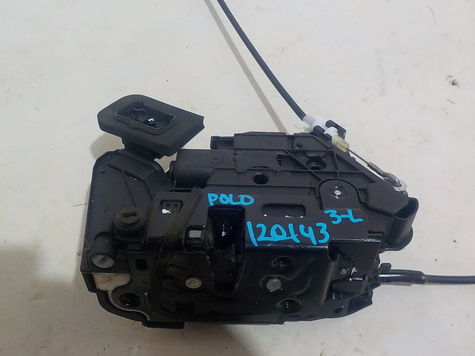 Замок двери Volkswagen Polo V (2009—2015) Зад Лево