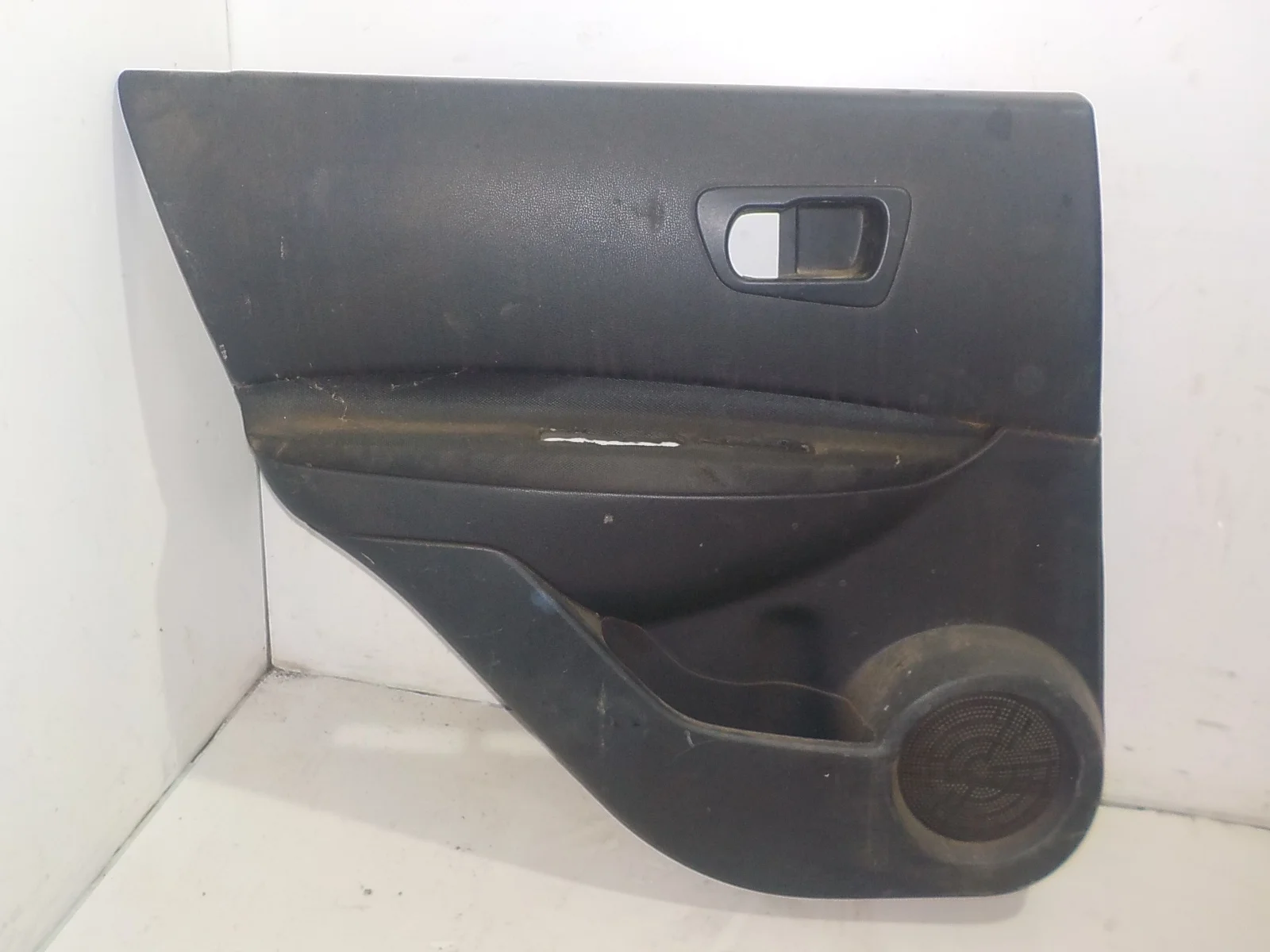 Обшивка двери Nissan Qashqai I рестайлинг (2010—2013)