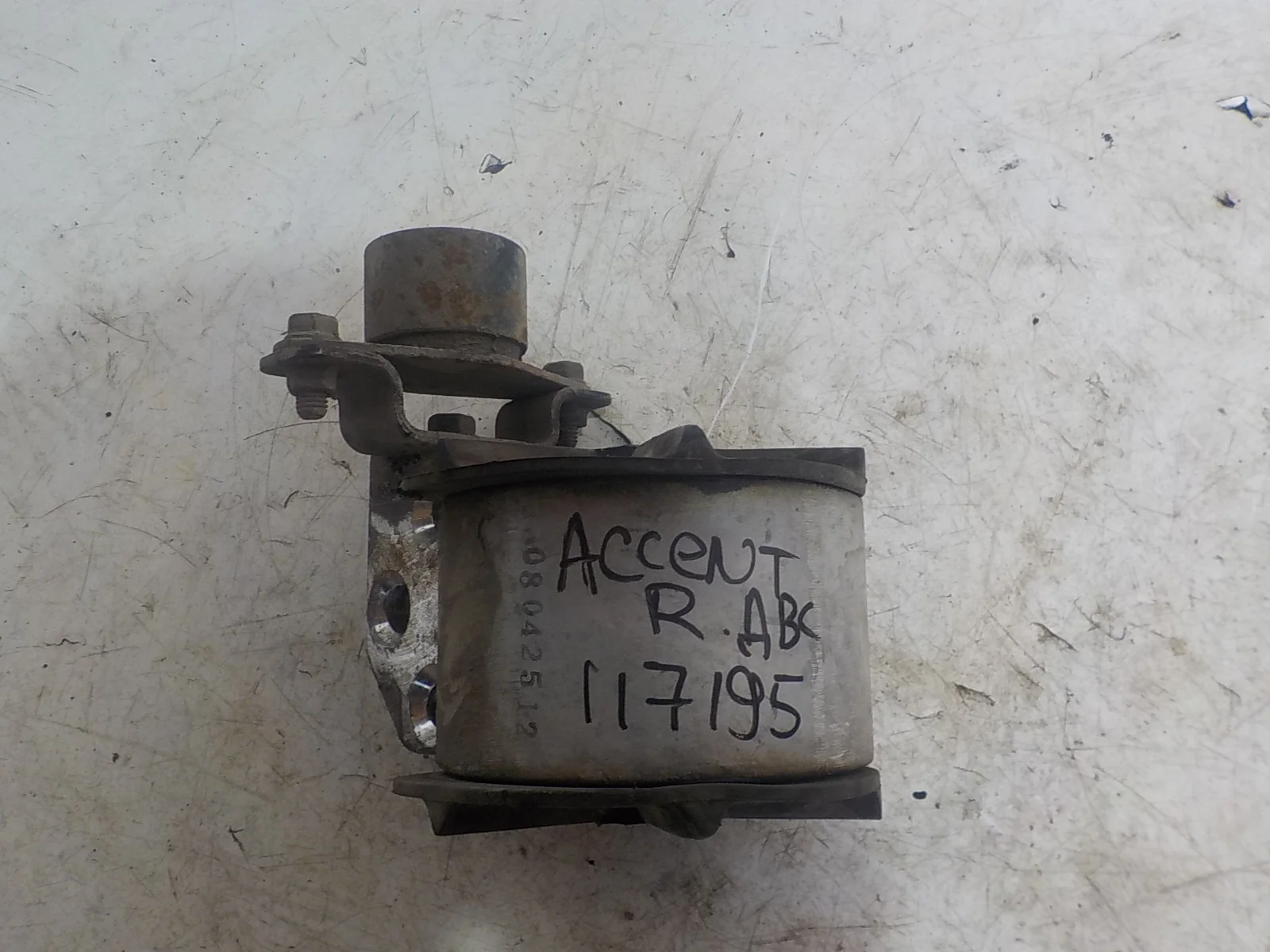 Опора двигателя Hyundai Accent II (1999—2012)