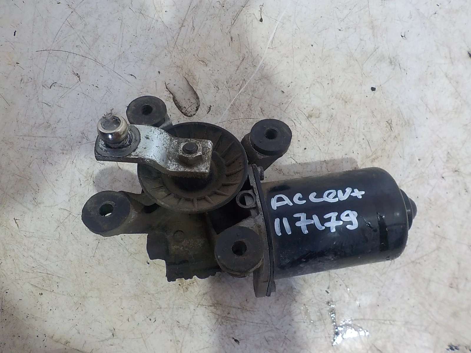 моторчик дворников Hyundai Accent II (1999—2012) Перед