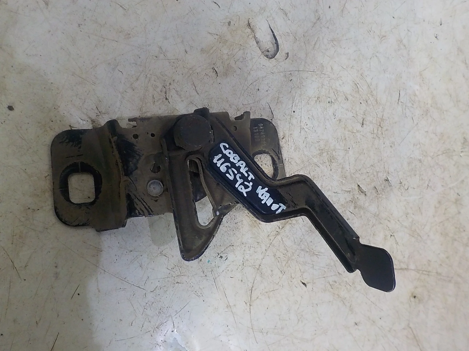 Замок капота Chevrolet Cobalt II (2011—2016)