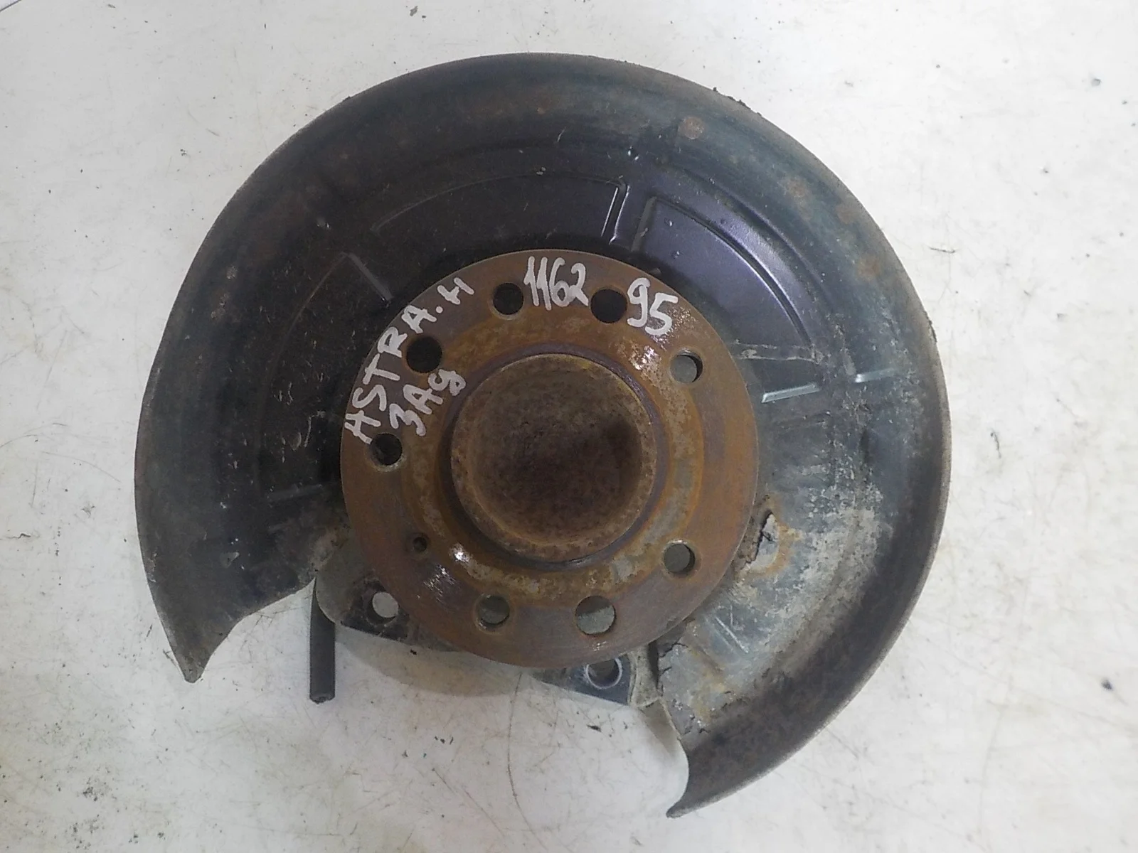 Ступица Opel Zafira B (2005—2008) Зад