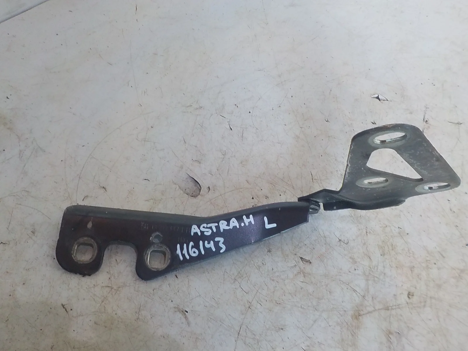 Петля капота Opel Astra H (2004—2007)