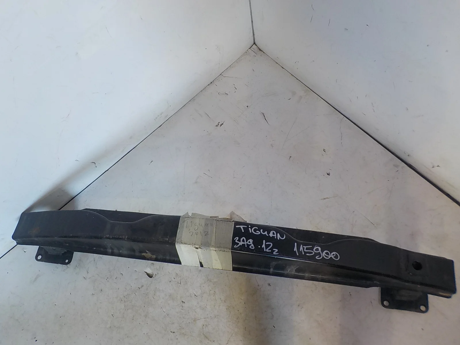 Усилитель бампера Volkswagen Tiguan I рестайлинг (2011—2019) Зад