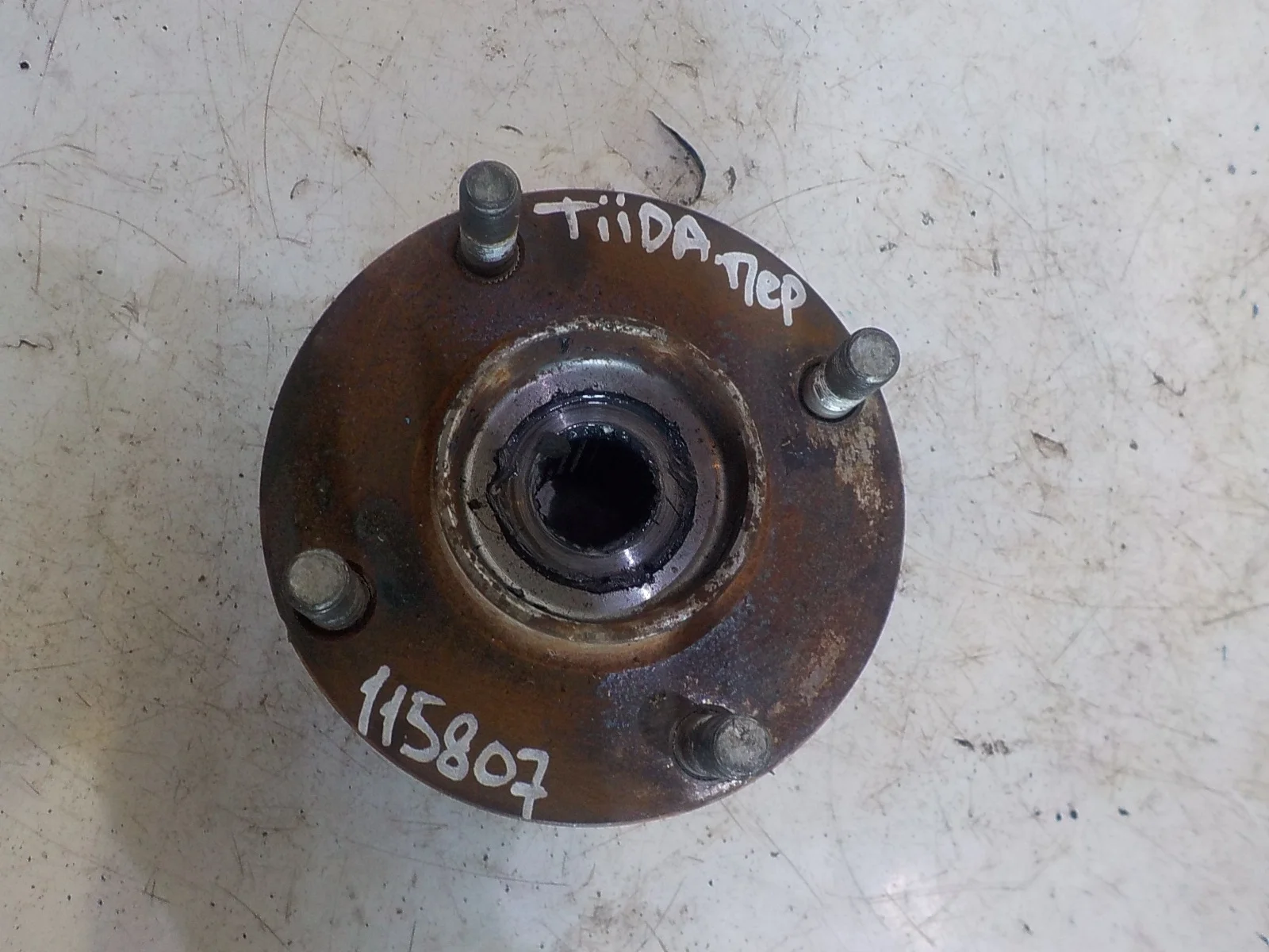 Ступица Nissan Tiida C11 (2004—2012) Перед