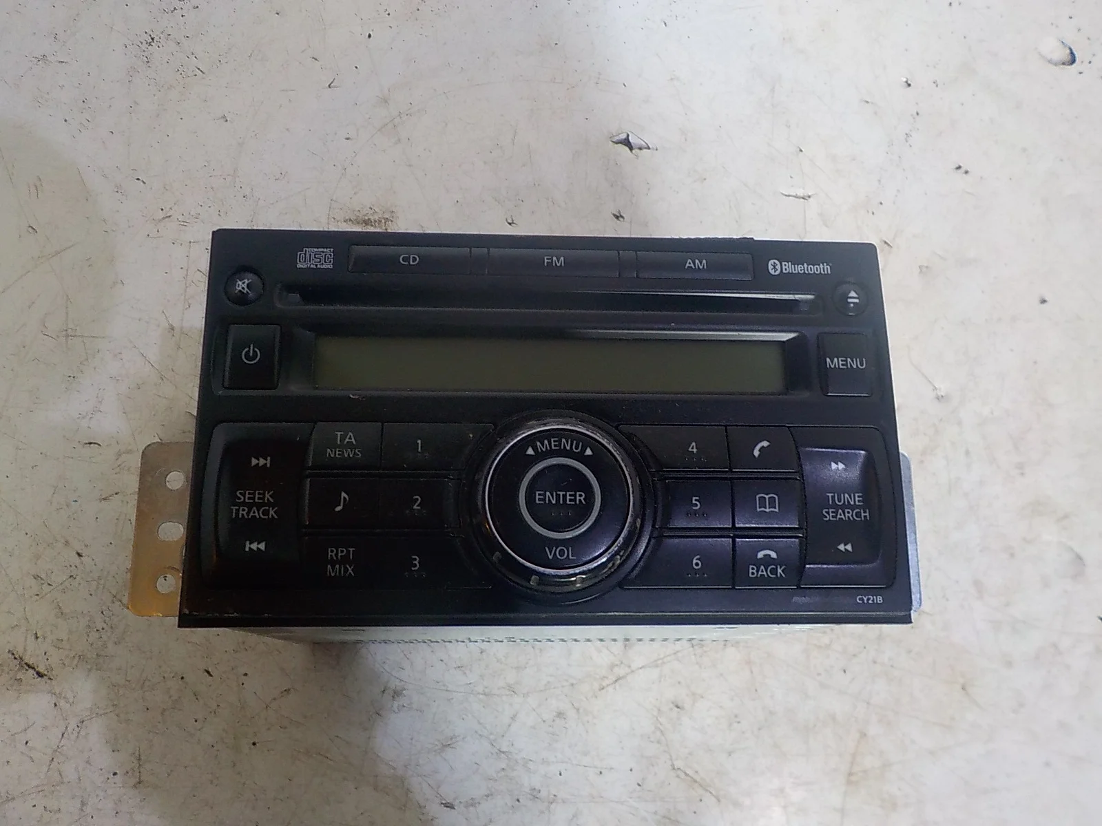 магнитофон Nissan Tiida C11 (2004—2012)