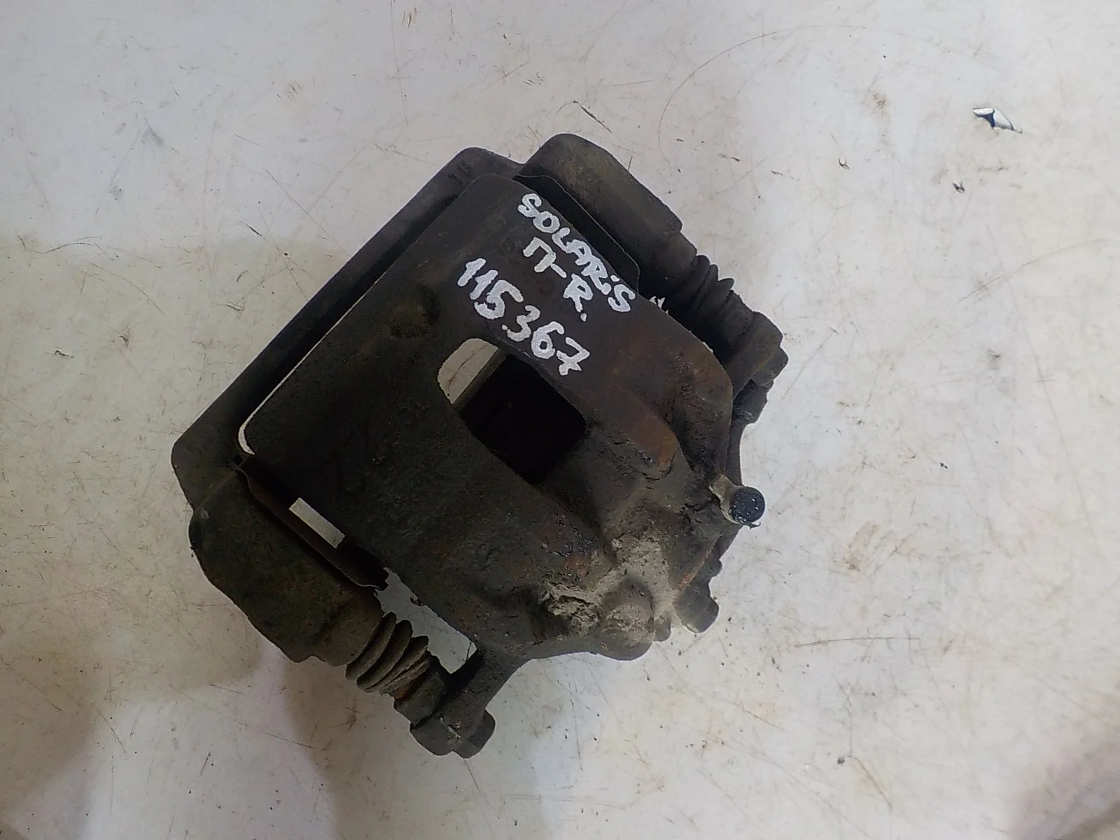 суппорт Hyundai Solaris I (2010—2014) Перед Право