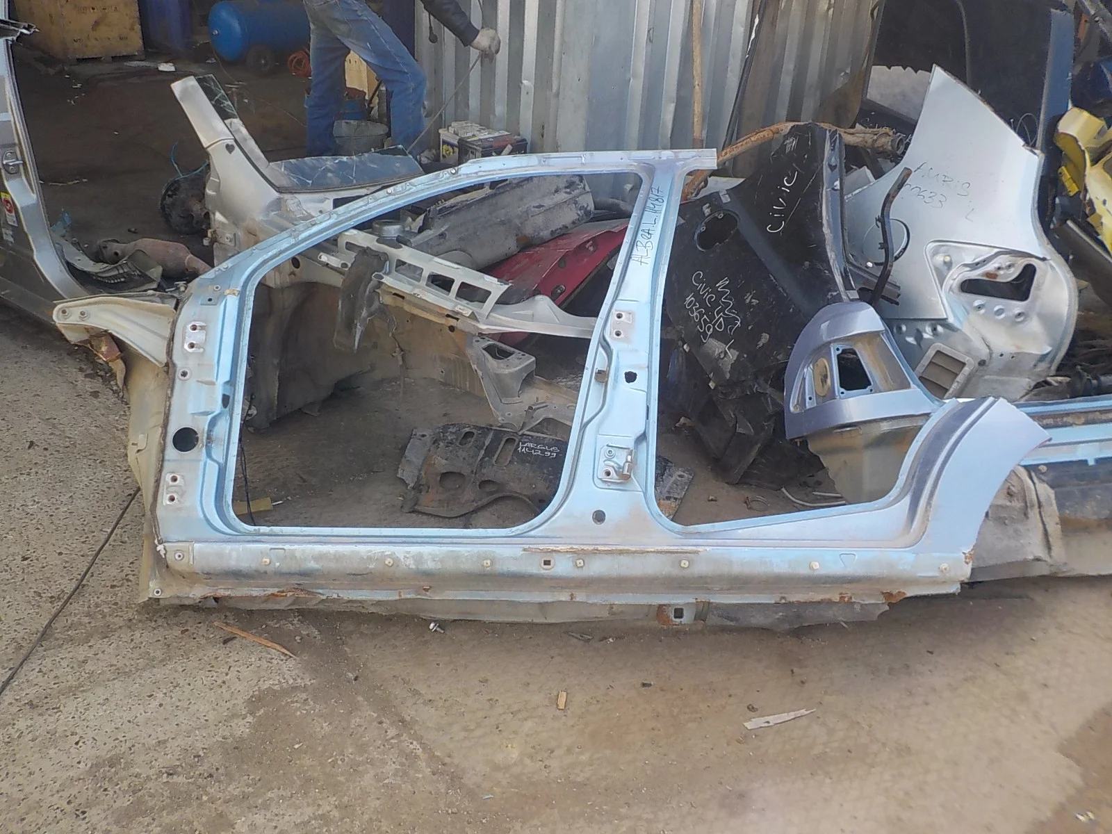 боковина кузова FIAT Albea I (2002—2005)