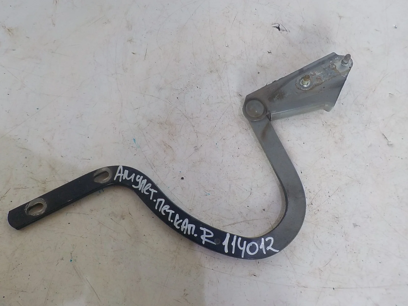 Петля капота Chery Amulet (A15) A15 (2003—2010) Перед Право