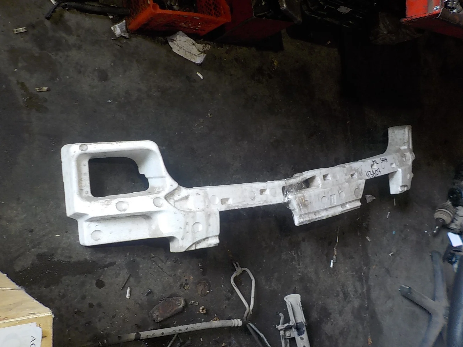 Абсорбер бампера Toyota Highlander II рестайлинг (2010—2013) Зад