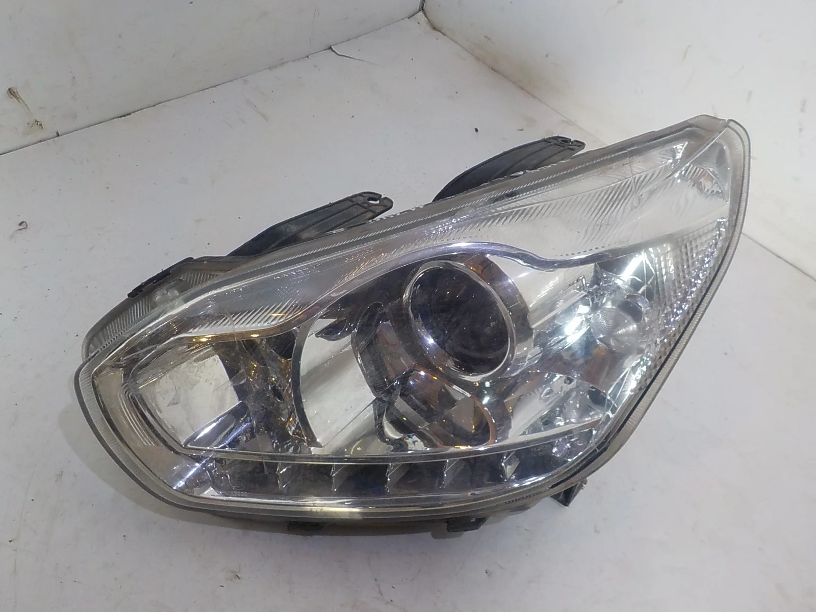 Фара Chery Tiggo (T11) T11 рестайлинг (2013—2016) Перед Лево